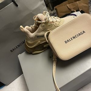 WOMEN'S TRIPLE S CLEAR SOLE SNEAKER IN BEIGE